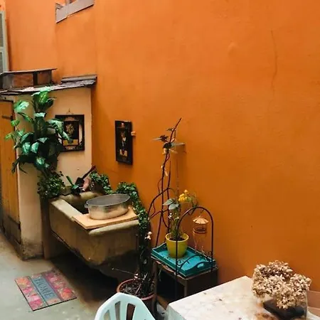 Appartamento Loft D Artistes Avec Patio Au Port De Nizza